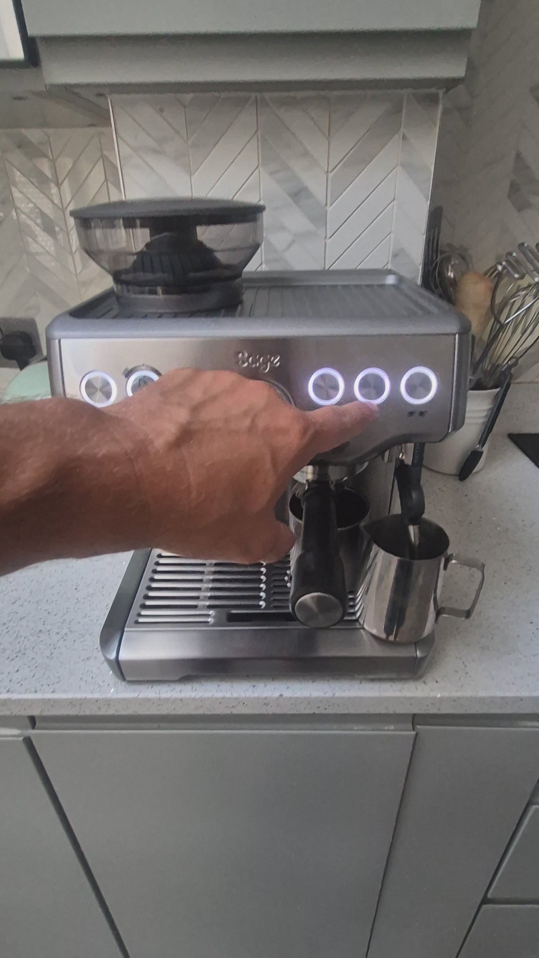 Sage Barista Express™ – Fully Refurbished | Brushed Stainless Steel