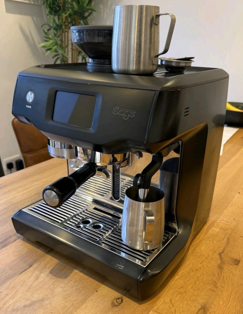 Sage Oracle Touch SES990BTR – Fully Reconditioned – Black Truffle